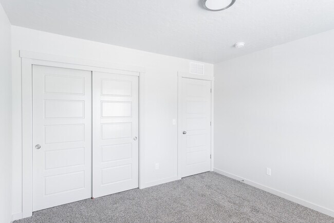 Building Photo - Location, Community, Quality Living...It a...