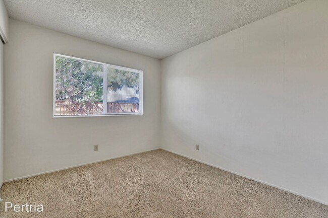 Building Photo - 3 br, 2 bath House - 1687 Goldentree Drive