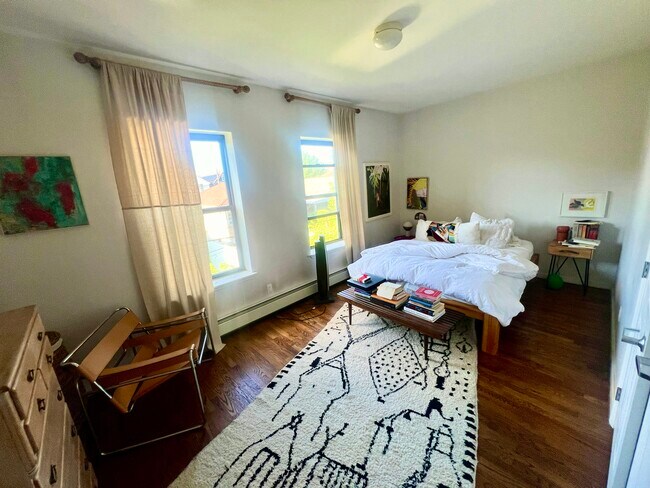 Main Bedroom - 18809 Linden Blvd