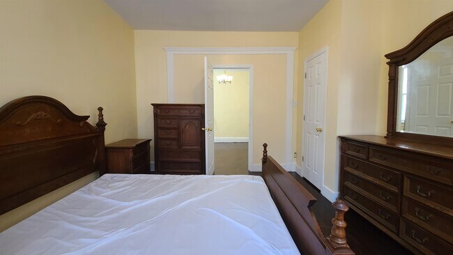 Foto del edificio - 271 Claremont Ave