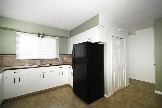 Photo du bâtiment - 3 bedroom in Prince George BC V2M 2H3