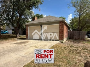 Building Photo - 9002 Mouton