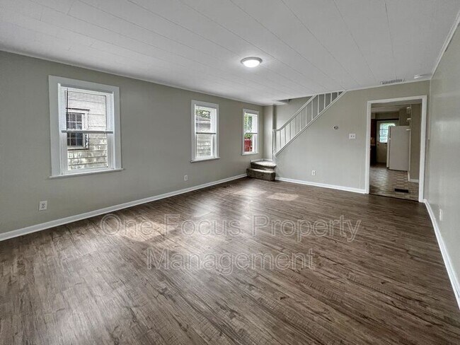 Building Photo - 629 Jordan Ave