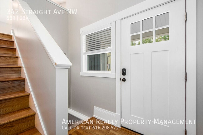 Foto del edificio - 342 Straight Ave NW