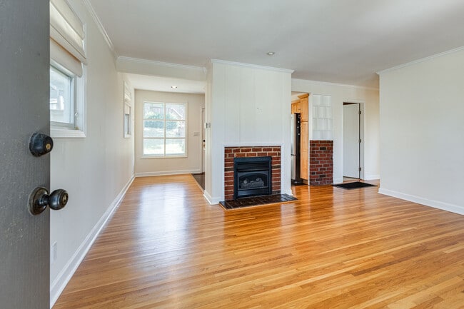 Photo - 2104 15th Ave S House