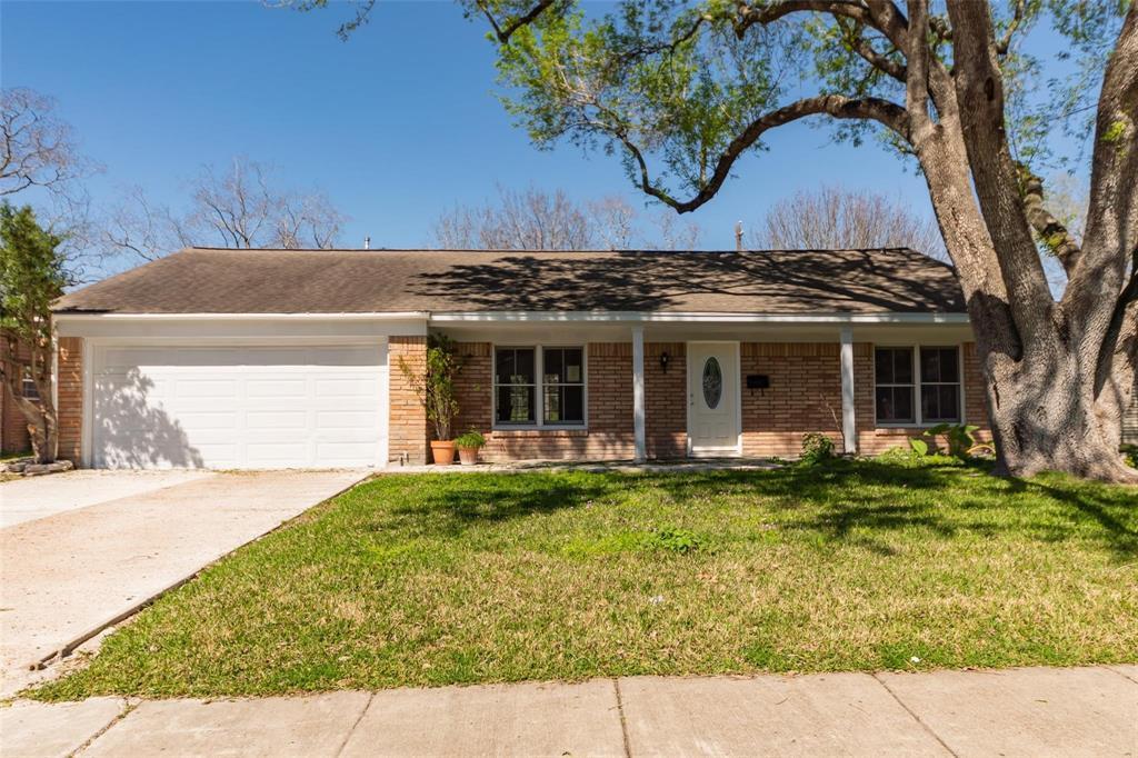Primary Photo - 5610 Ludington Dr
