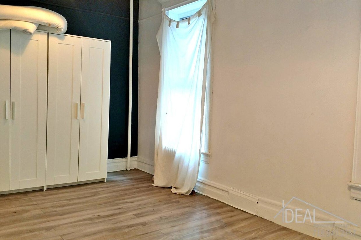 Foto principal - 273 20th St