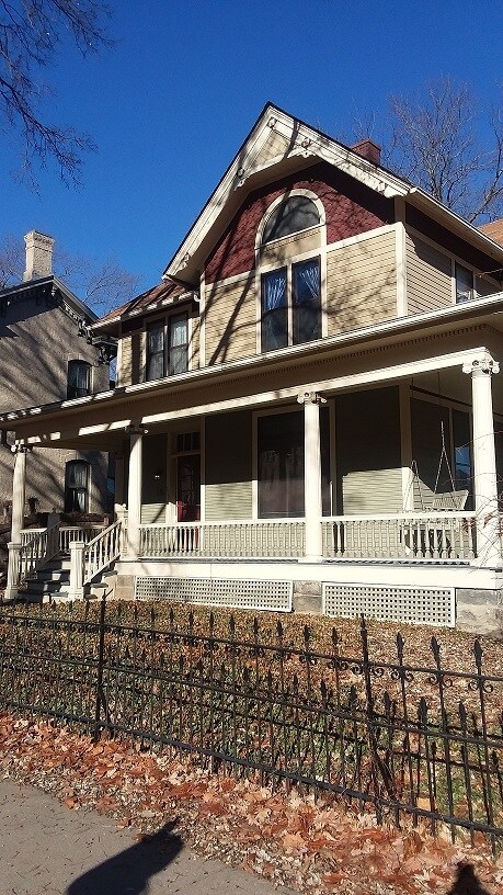 Primary Photo - 320 E Jefferson St