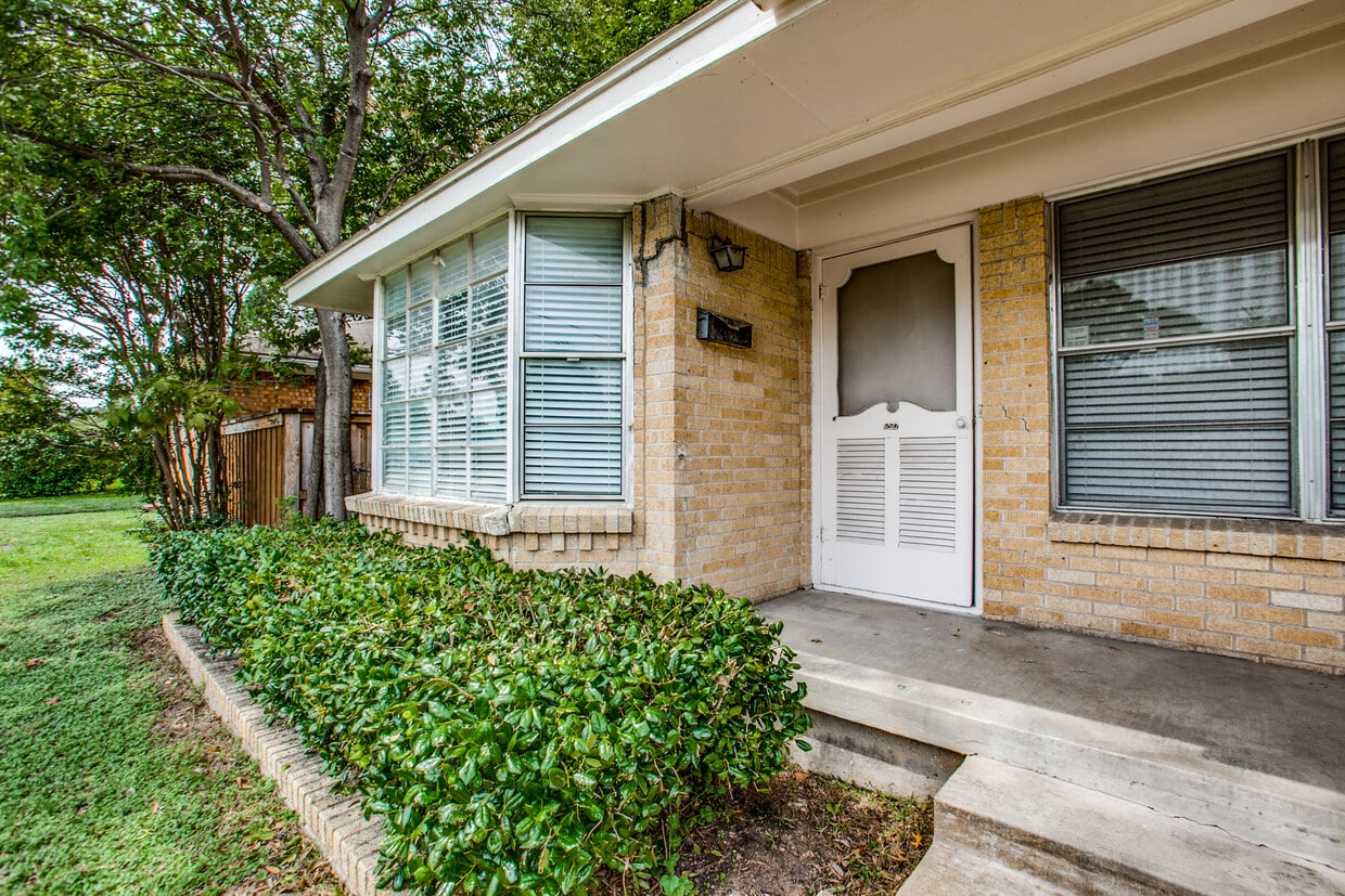 Photo - 6517 E Mockingbird Ln (Dallas, TX)