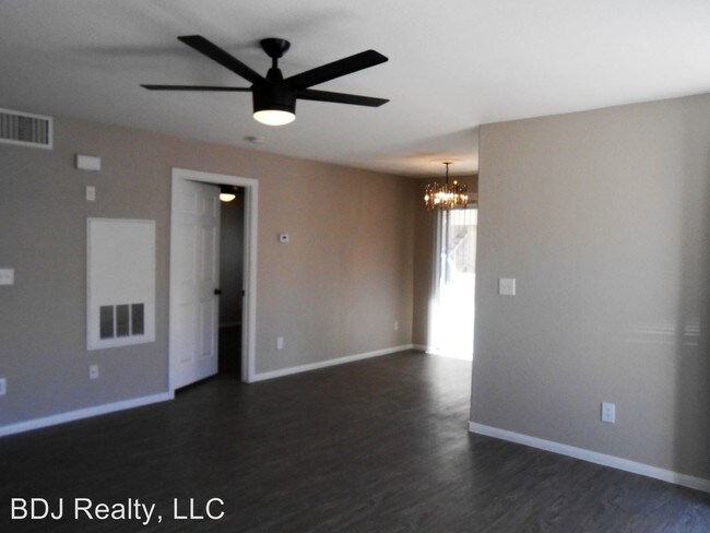 Building Photo - 1 br, 1 bath House - 651 ANNE LN