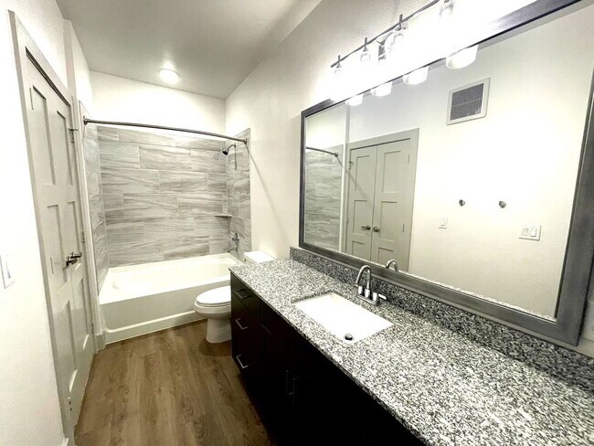 Building Photo - 4320 S Legacy Dr