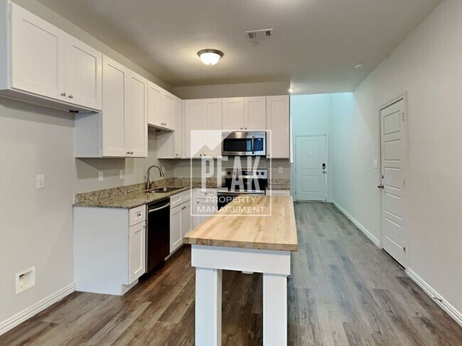 Foto del edificio - Newly Built Home for Rent in Forest Hill