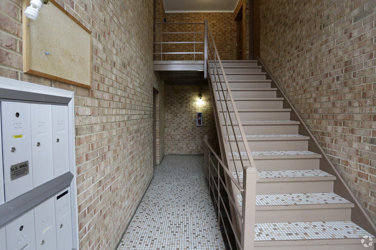 Foto del edificio - 5105 10th Pl S