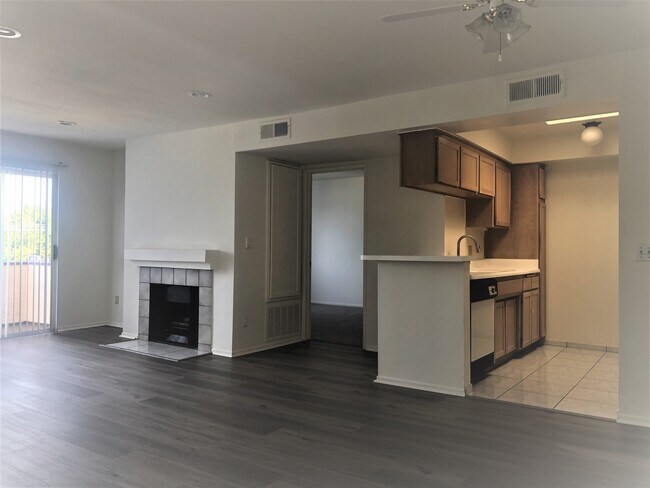 2 habitaciones, 2 baños -950 - - 22501 Del Valle