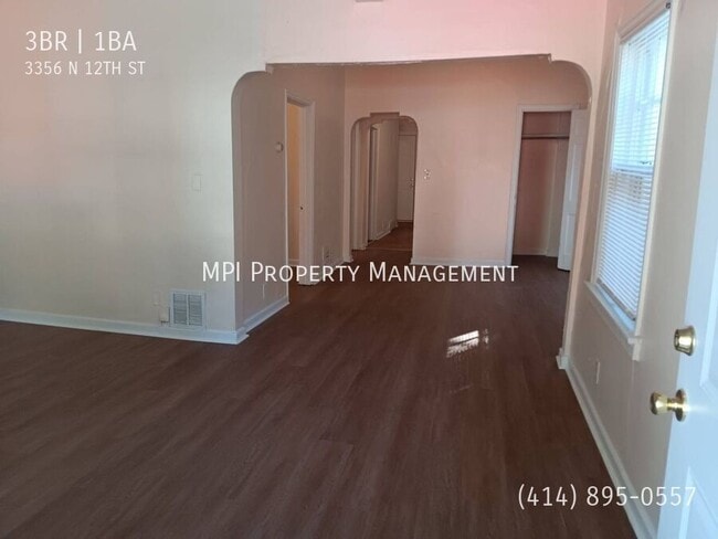 Building Photo - 3365 N 12th Street 3 Bedroom Lower
