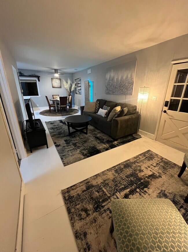 Foto del edificio - 28952 Modjeska Canyon Rd