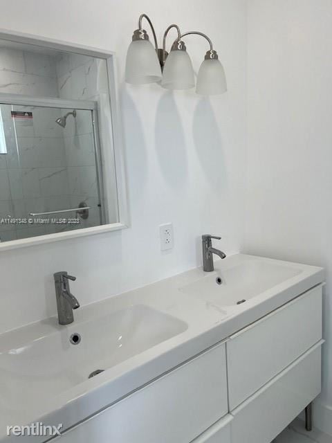 Building Photo - 3 br, 2 bath House - 3011 SW 24th St 3011