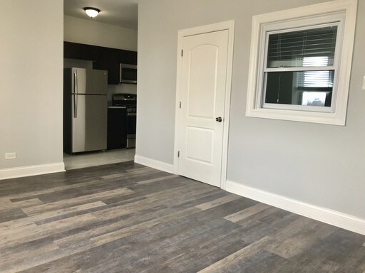 Foto principal - 1608 W Sherwin Ave