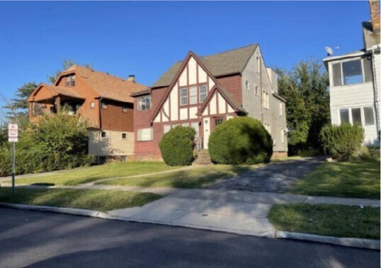 Foto principal - 1487 Sherbrook Rd