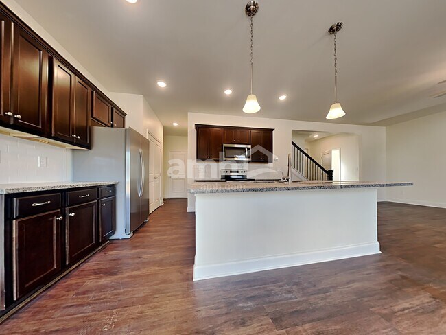 Building Photo - 845 Headland Wy