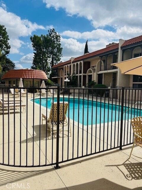 Foto del edificio - 5477 Nestle Ave