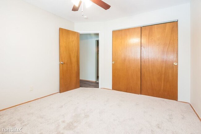Building Photo - 3 br, 1 bath House - 948 Altavia Dr