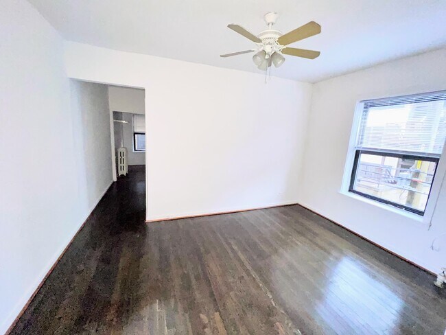 Foto del edificio - 931.5 W Sunnyside Ave