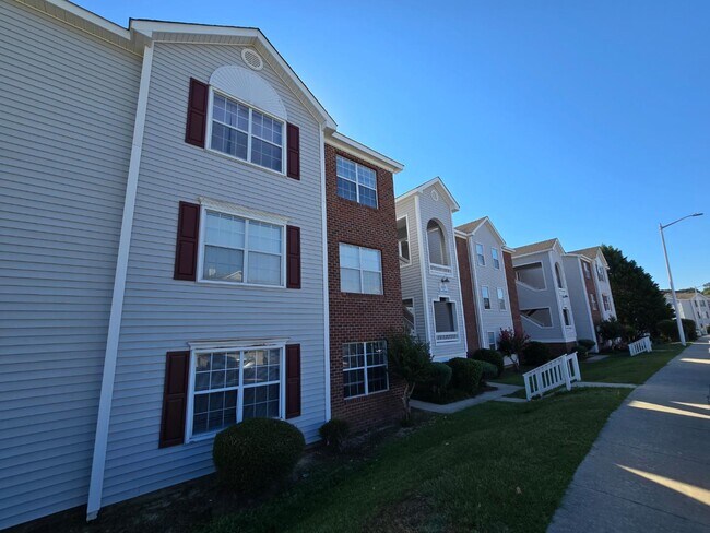 Foto del edificio - 267 Waterdown Dr