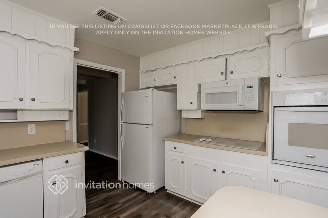 Foto del edificio - 2617 Natalie Dr