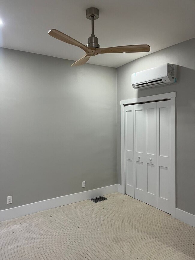 Foto del edificio - Beautifully Renovated 1 Bed 1 Bath