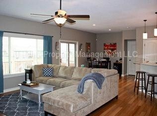 Foto del edificio - 1410 Sierra Hills