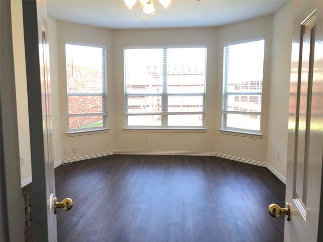 Foto del edificio - 1709 Oak Brook Ln