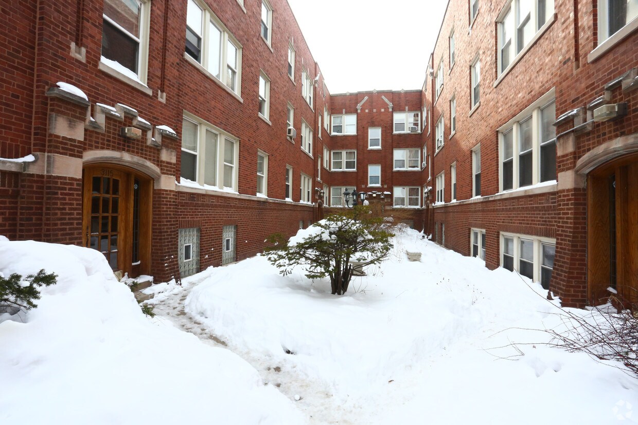 Foto del edificio - 3115-3123 W Foster Ave