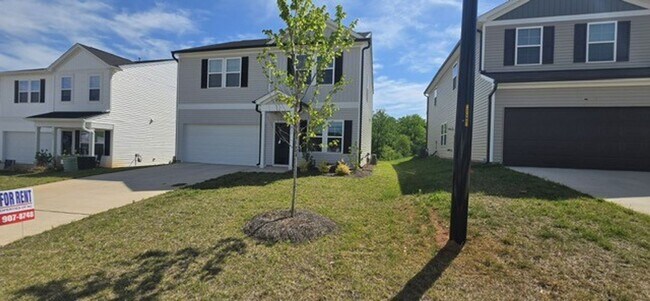 Foto del edificio - *** Move in Ready ***