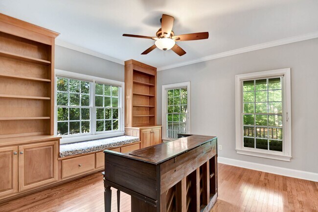 Foto del edificio - 1170 Knob Creek Dr