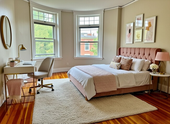 Building Photo - 10 Strathmore Rd