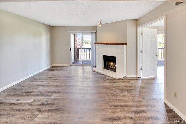 Foto del edificio - 121 Shirley Ridge Dr