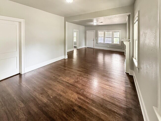 Foto del edificio - Charming 3 Bed, 1 Bath Home in OKC