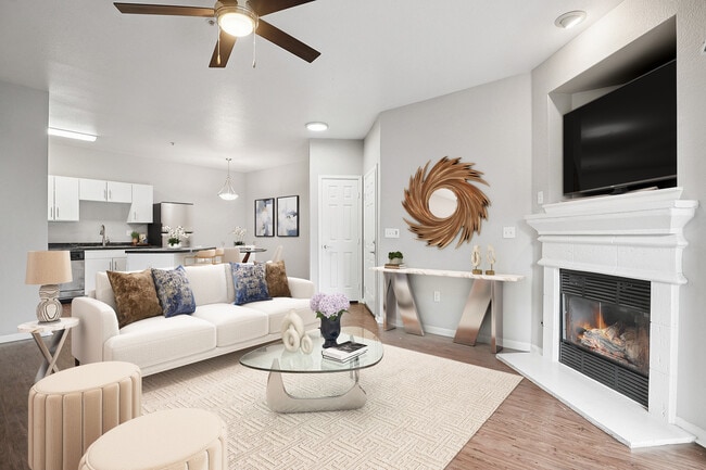 Building Photo - Crestone