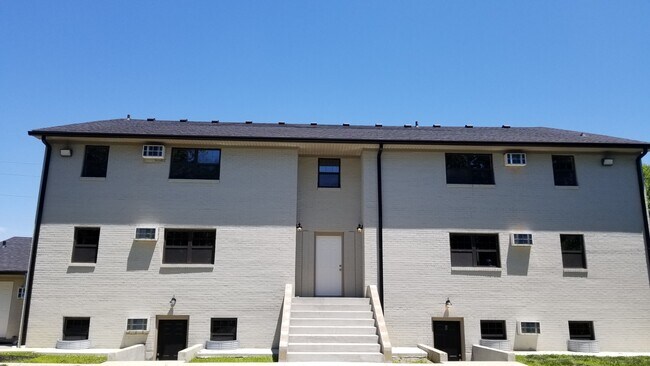 Foto del edificio - 405 Norwood Dr