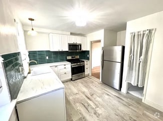 Building Photo - 465 Arborway
