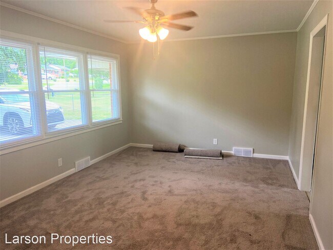 Foto del edificio - 3 br, 1 bath House - 1811 Lynnwood Drive