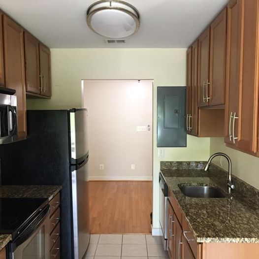 Kitchen (additional pictures available) - 1225 Gemini Dr