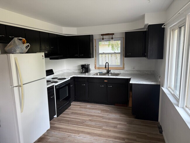 Foto del edificio - 327 N 6th St