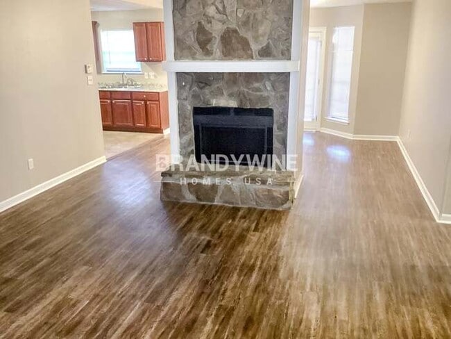 Building Photo - 7272 Indian Hill Trail