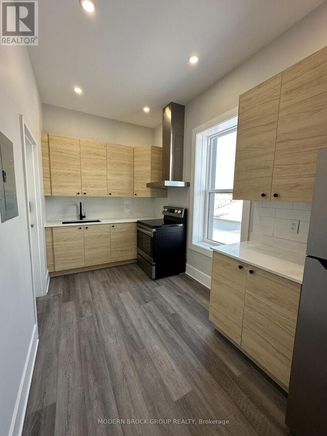 Building Photo - 4 Water St