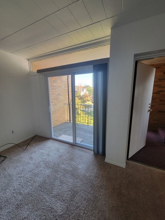 Interior Photo - Treehouse Apartments