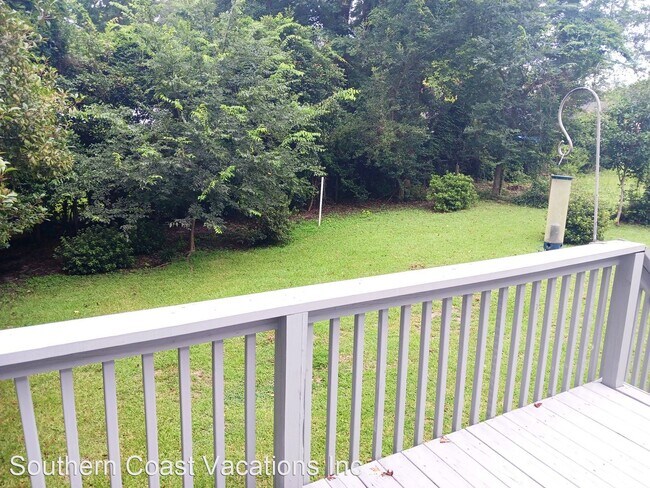 Foto del edificio - 3 br, 2 bath House - 2421 Airport Blvd.