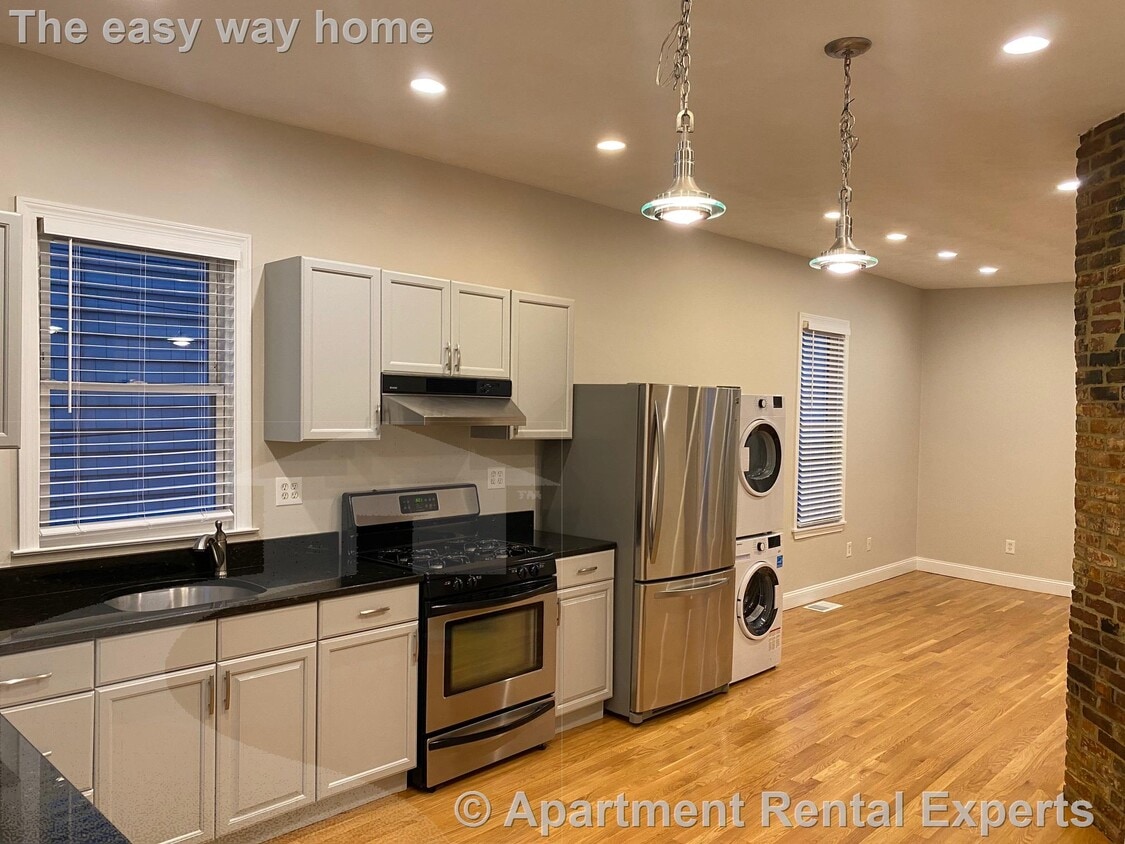 Photo - 13 Brighton St Unit #1