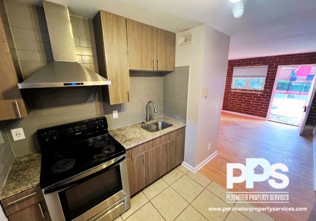 Photo - 221 Lampkin St House